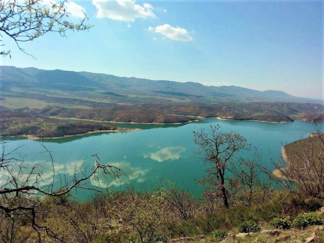 Идилата на Конче и Мантово