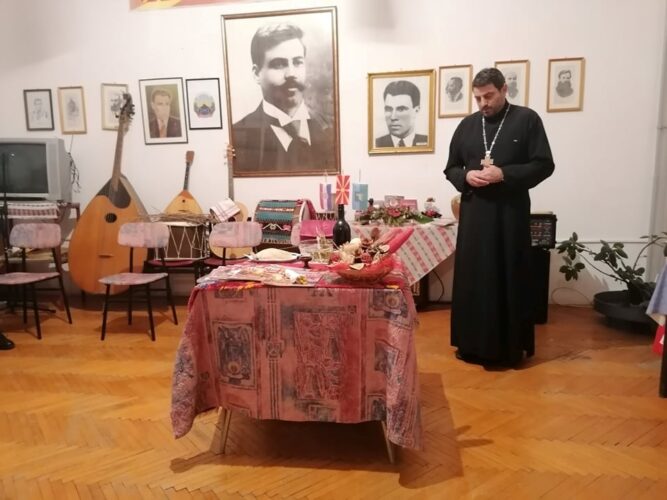 Трибина “Хрватско-македонски културни врски” во Пула