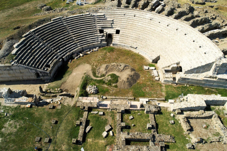 Стоби – патување низ вековите